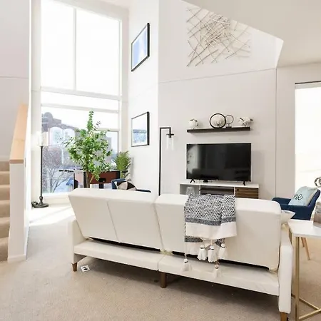 Upscale 3Br Penthouse By Cozysuites Indianapolis Exterior foto