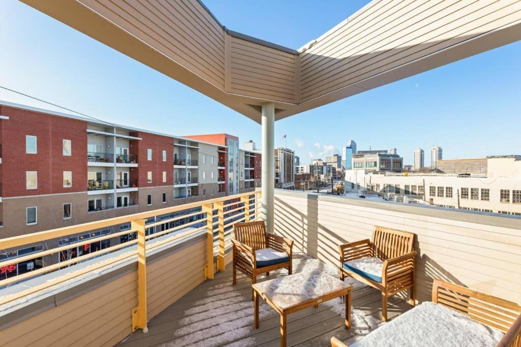 Upscale 3br Penthouse By Cozysuites Indianapolis