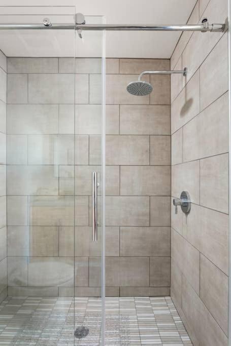 Upscale 3br Penthouse By Cozysuites Holiday home *
